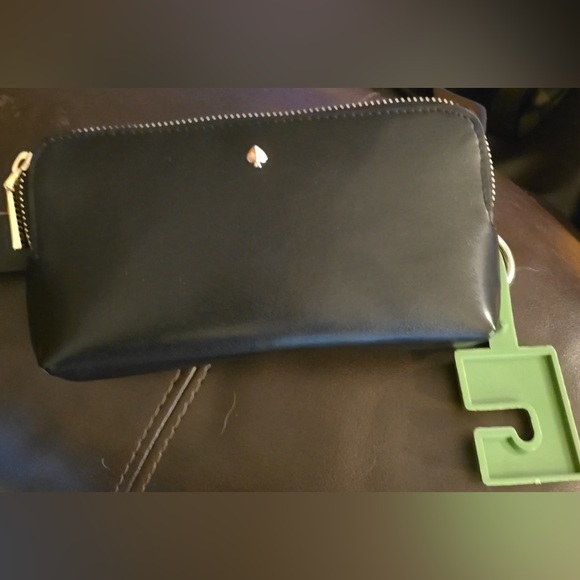 kate spade Handbags - NWT Kate ♠️ Spade Belt Bag/Leather